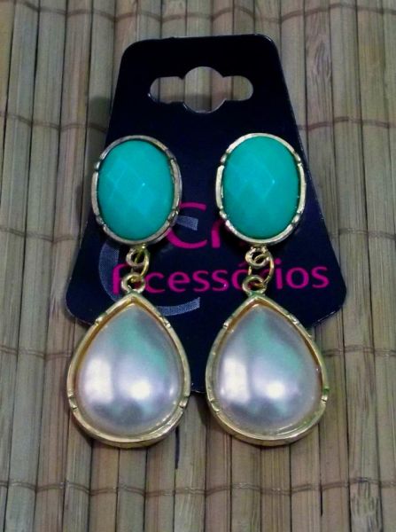 Brinco Verde com Pérola
