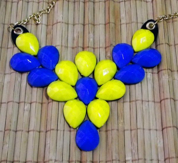 Maxi Colar Azul com Amarelo